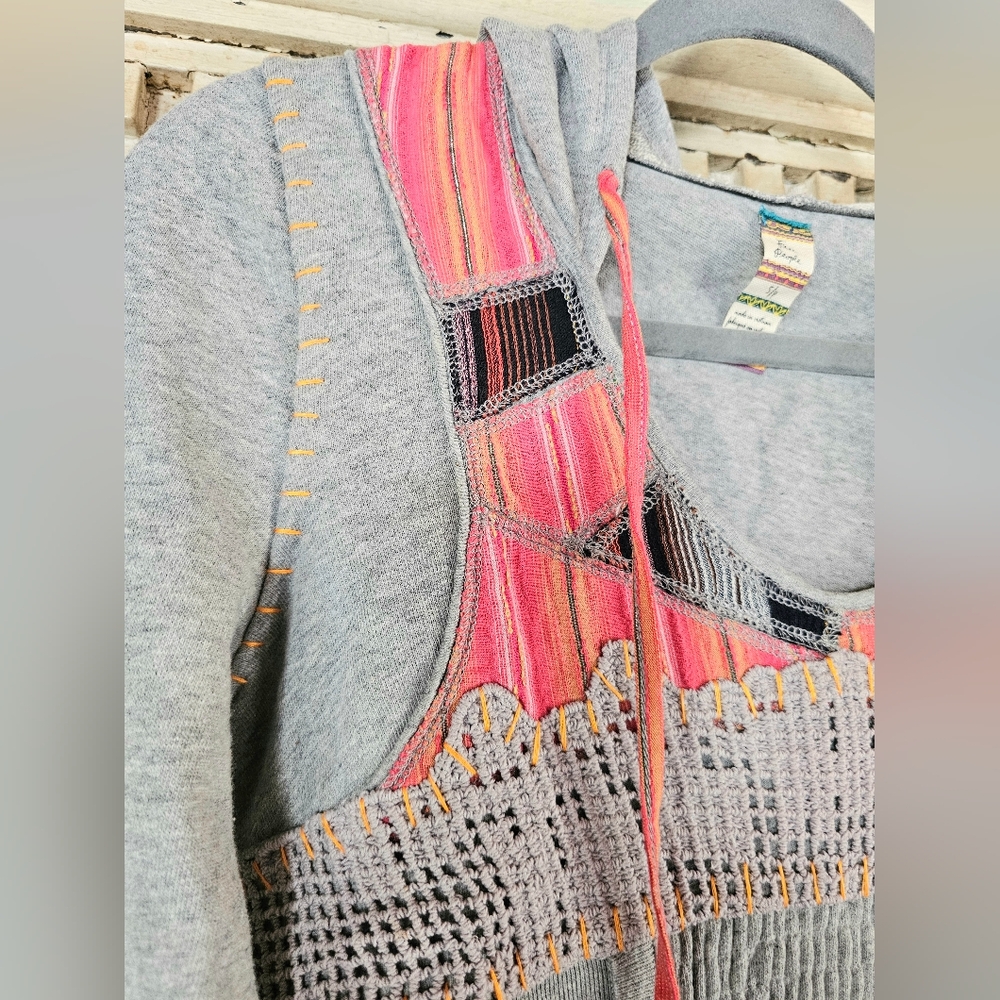 Free People Vintage Patchwork Hoodie Sweatshirt Gray Pink Trim Boho Small EUC - Picture 10 of 15